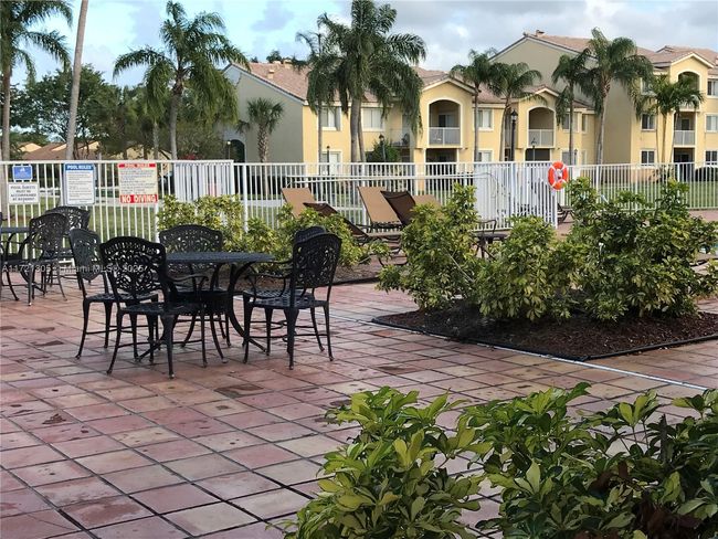 APT-129 - 2600 S University Dr, Condo with 3 bedrooms, 2 bathrooms and null parking in Davie FL | Image 41