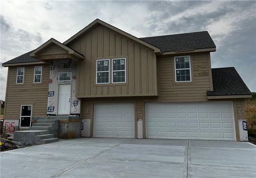 515 Skyview Lane, Liberty, MO, 64068 | Card Image