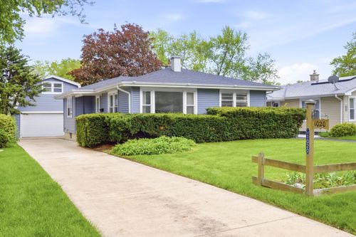1020 Pershing Ave, Wheaton, IL, 60189-6626 | Card Image