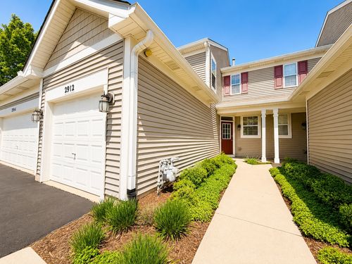 2912 White Thorn Cir, Naperville, IL, 60564-4899 | Card Image