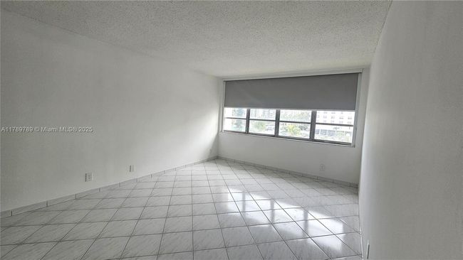 APT-313 - 1825 S Ocean Dr, Condo with 1 bedrooms, 2 bathrooms and null parking in Hallandale Beach FL | Image 10