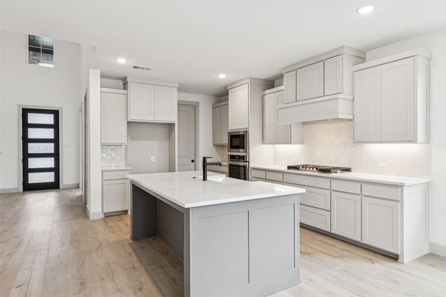 No shortage of storage or prep space in this dream kitchen! | Image 7