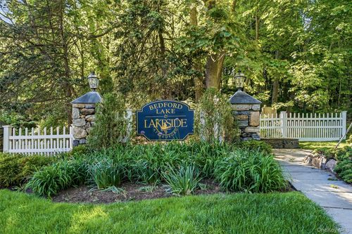 74-74 Lake Marie Ln, Bedford Hills, NY, 10507-1230 | Card Image