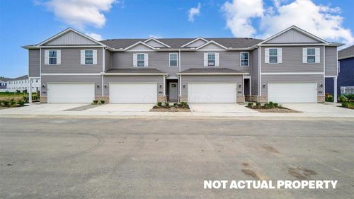 1402 Marinelli Dr E, Columbus, OH, 43228-2422 | Card Image