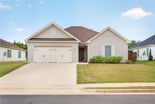 401 Bush Creek Rd, OPELIKA, AL, 36804-3241 | Card Image