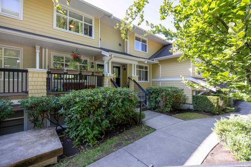 11-6878 Southpoint Dr, Burnaby, BC, V3N5E4 | Card Image