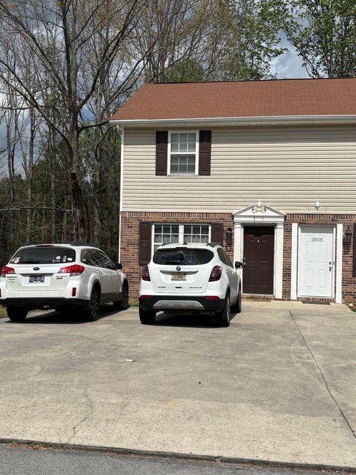 1807 Weeks Crest Cir Ne, Cleveland, TN, 37312-5563 | Card Image