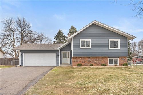 7496 Berkshire Way, Maple Grove, MN, 55311-2723 | Card Image
