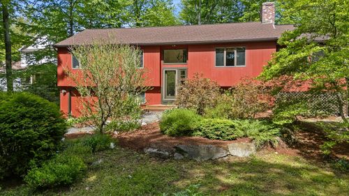 8 Sunset Walk, Enfield, NH, 03748 | Card Image