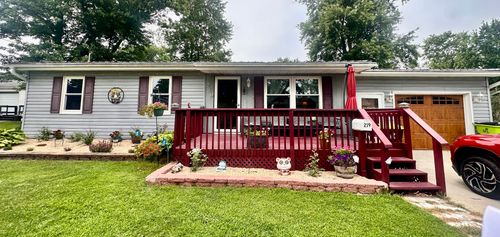 219 Scott St, Chenoa, IL, 61726-1065 | Card Image