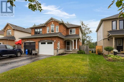 104 Leslie Ave, Barrie, ON, L4N9P4 | Card Image