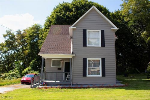 310 Clyde St, Youngstown, OH, 44510-1511 | Card Image