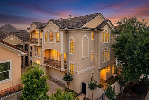 5507 Val Verde St, Houston, TX, 77056-6224 | Card Image