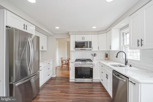 2403 Saint Charles Pl, House other with 4 bedrooms, 2 bathrooms and null parking in CINNAMINSON NJ | Image 10