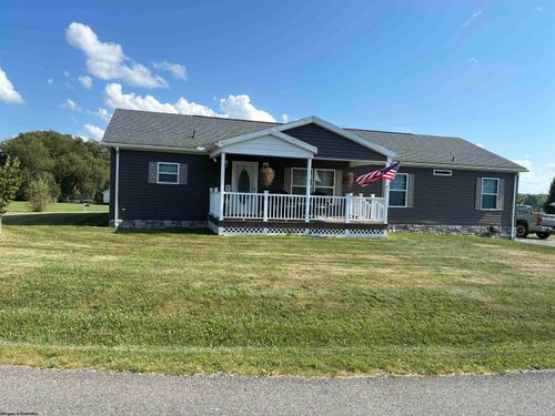 100 Chapel Brooke Cir, Reedsville, WV, 26547-7516 | Card Image
