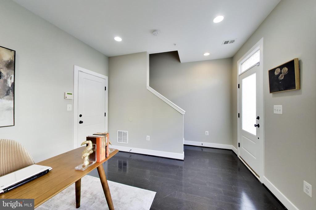 Residential in SILVER SPRING 3