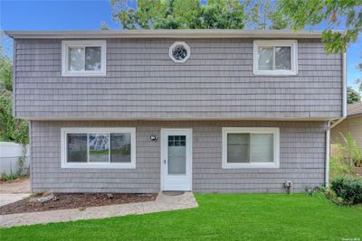 55 S 31st Street, House other with 5 bedrooms, 1 bathrooms and null parking in Wyandanch NY | Image 1