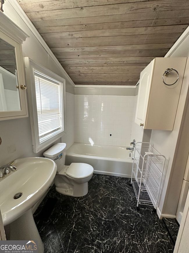 2486 Hilltop Dr, House other with 4 bedrooms, 2 bathrooms and null parking in Buchanan GA | Image 24