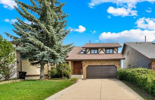 99 Hawkcliff Way Nw, Calgary, AB, T3G2S3 | Card Image