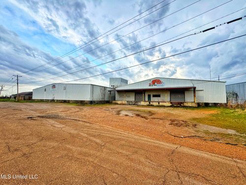 1201 Normandy Dr, Clarksdale, MS, 38614-6918 | Card Image