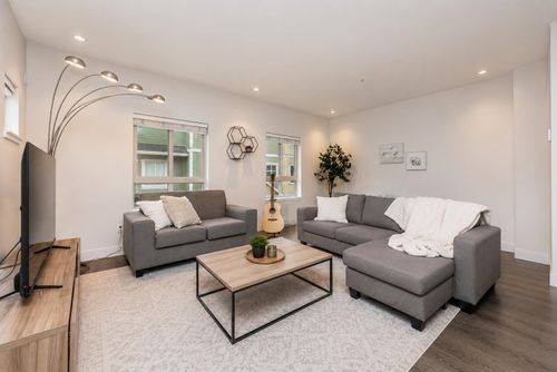 50-843 Ewen Ave, New Westminster, BC, V3M0K6 | Card Image