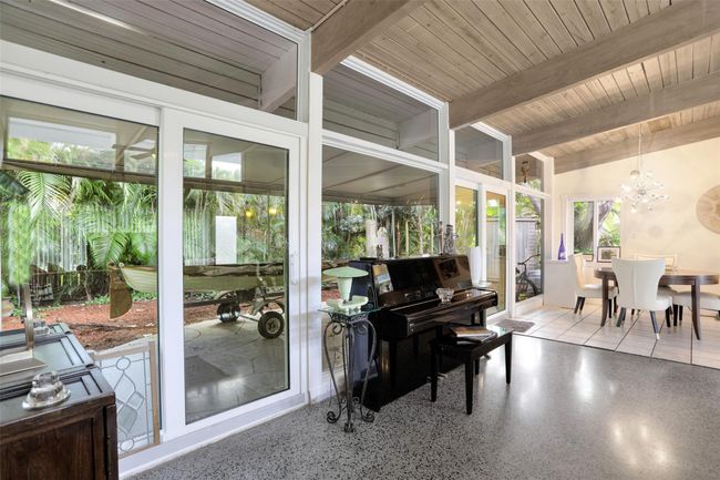 2912 Ne 27 Th St, House other with 2 bedrooms, 2 bathrooms and null parking in Lighthouse Point FL | Image 7