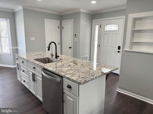 13937 Big Yankee Ln, CENTREVILLE, VA, 20121-2680 | Card Image