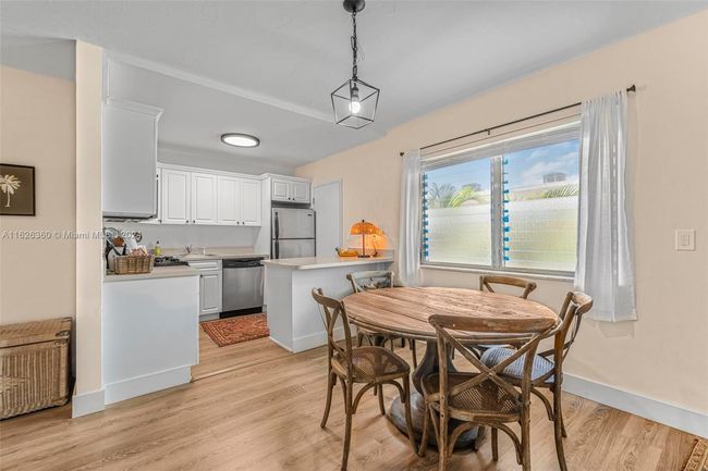 APT-7 - 2858 Pine Tree Dr, Condo with 1 bedrooms, 2 bathrooms and null parking in Miami Beach FL | Image 8