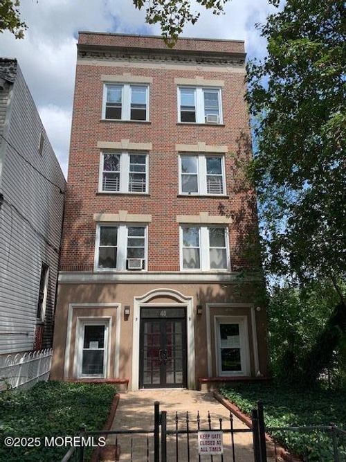 35-40 Booraem Ave, Jersey City, NJ, 07307-1813 | Card Image
