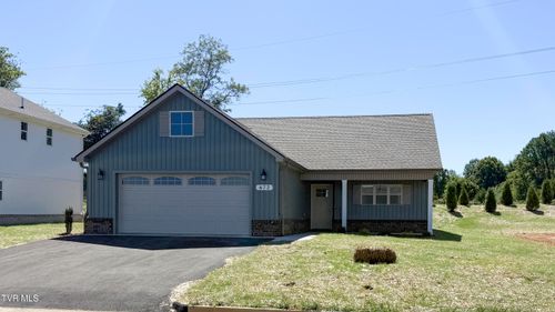 672 Cherry Marie Dr, Jonesborough, TN, 37659-2325 | Card Image
