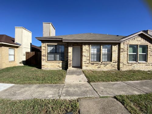 1005 Tennessee Trl, Arlington, TX, 76017-6340 | Card Image