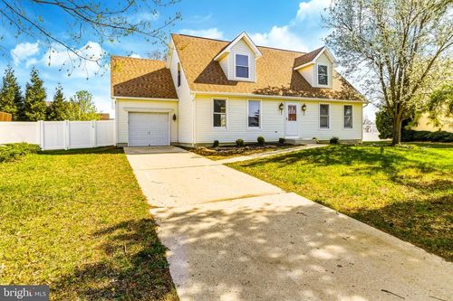 123 Deschler Blvd, CLAYTON, NJ, 08312-2402 | Card Image