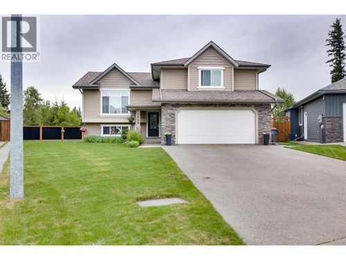 7556 Hough Pl, Prince George, BC, V2N0A5 | Card Image