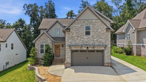 9202 White Ash Dr, Ooltewah, TN, 37363-1719 | Card Image