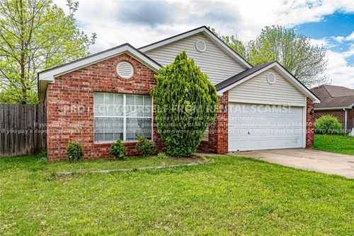 1348 S Jasmine Ln, Fayetteville, AR, 72704-7709 | Card Image