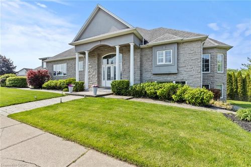 3689 Cardinal Dr, Niagara Falls, ON, L2H2Y1 | Card Image