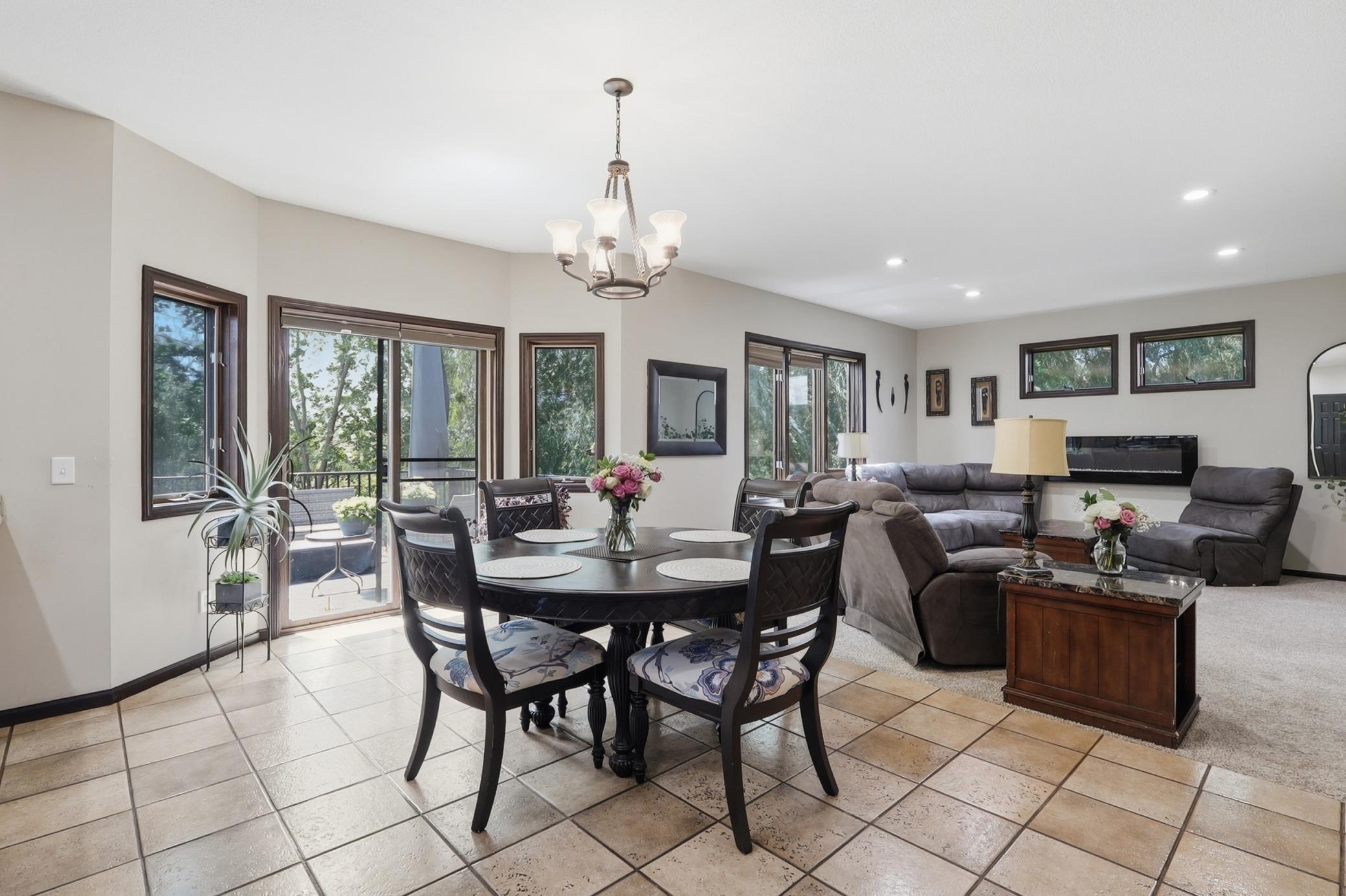 Residential in Lonsdale 4