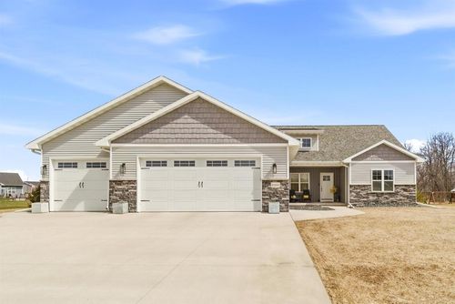 N1002 Alexandra Way, GREENVILLE, WI, 54942 | Card Image
