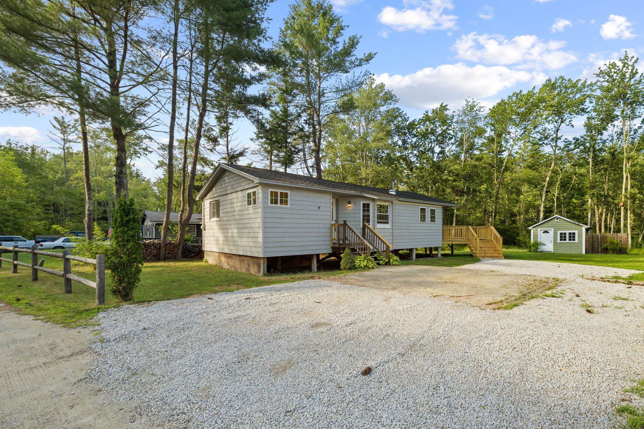 Ferndale Rd, Raymond, NH 03077