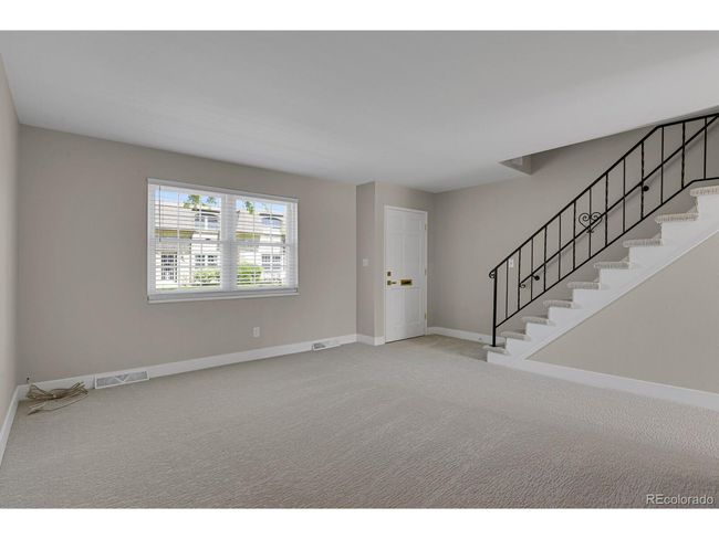 5665 S Lowell Blvd, Townhouse with 2 bedrooms, 2 bathrooms and null parking in Littleton CO | Image 4
