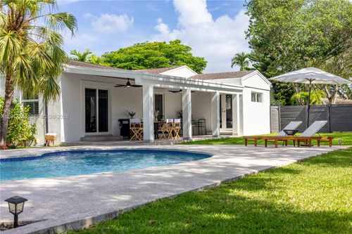7000 Sw 59th St, Miami, FL, 33143-1832 | Card Image