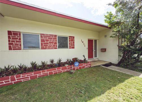 1411 Sw 82nd Ct, Miami, FL, 33144-5245 | Card Image