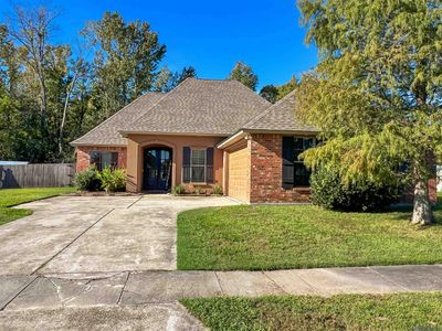 2290 Brush Creek Ct, House other with 4 bedrooms, 2 bathrooms and null parking in Zachary LA | Image 1