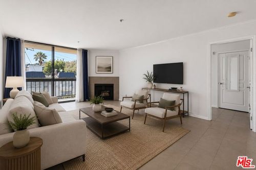 203-7320 Hawthorn Ave, Los Angeles, CA, 90046-3668 | Card Image