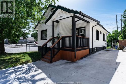 1343 Lillian Ave, Windsor, ON, N8X4A4 | Card Image