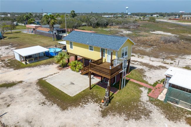 326 E 10 Th St, House other with 1 bedrooms, 2 bathrooms and null parking in Rockport TX | Image 36