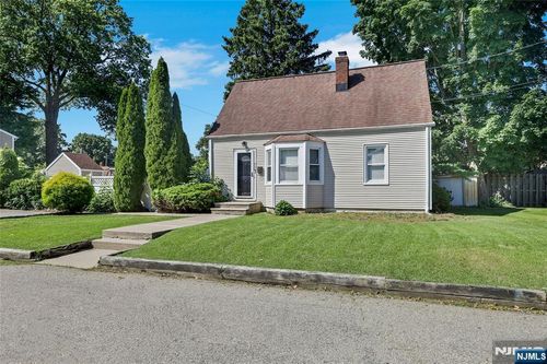 20 Harding Ave, Pompton Lakes, NJ, 07442-1014 | Card Image