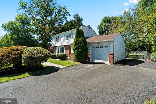 1310 Dennis Rd, SOUTHAMPTON, PA, 18966-3538 | Card Image