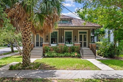 8000 Panola St, New Orleans, LA, 70118-4247 | Card Image