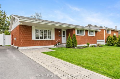 814 Camberley Cres, Kingston, ON, K7M4C4 | Card Image
